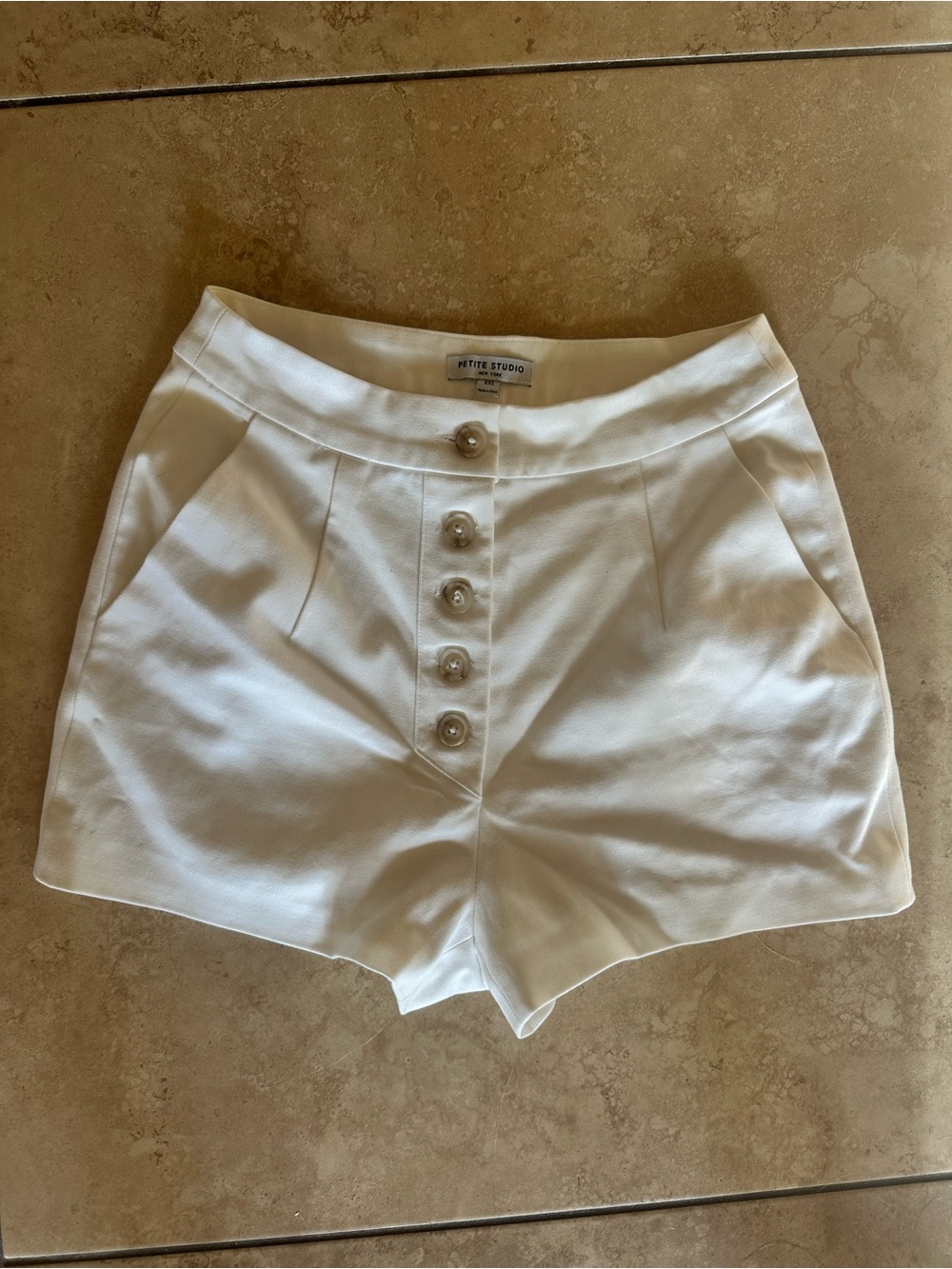 Petite Studio White High-Waist Button-Front Shorts
